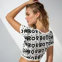 female-model-in-a-plain-white-half-sleeve-crop-top.webp